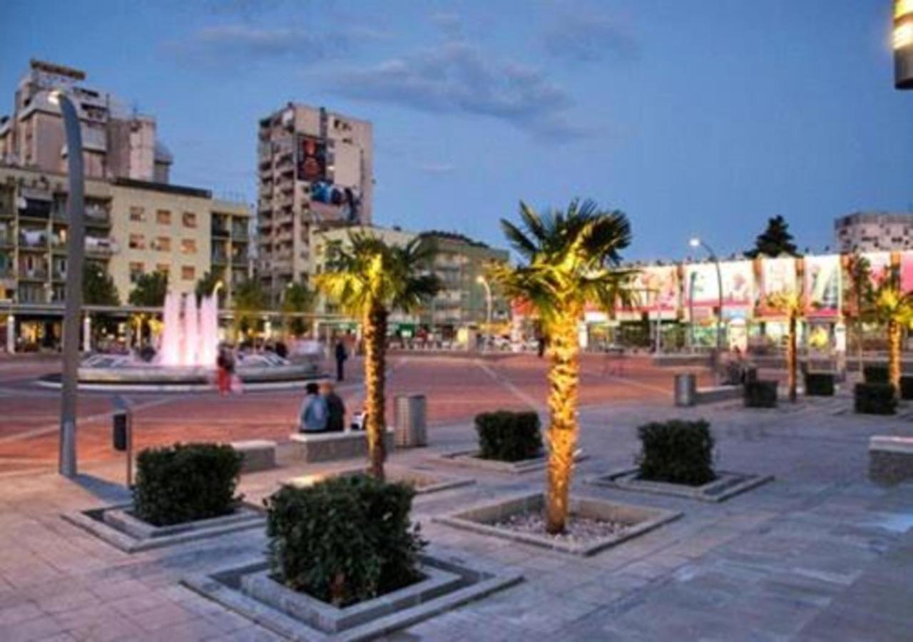Apartment Heart Of Podgorica Buitenkant foto