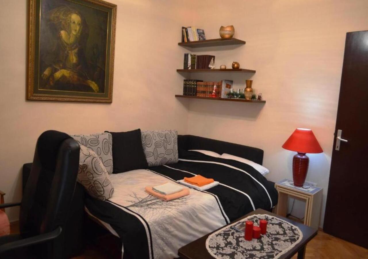 Apartment Heart Of Podgorica Buitenkant foto
